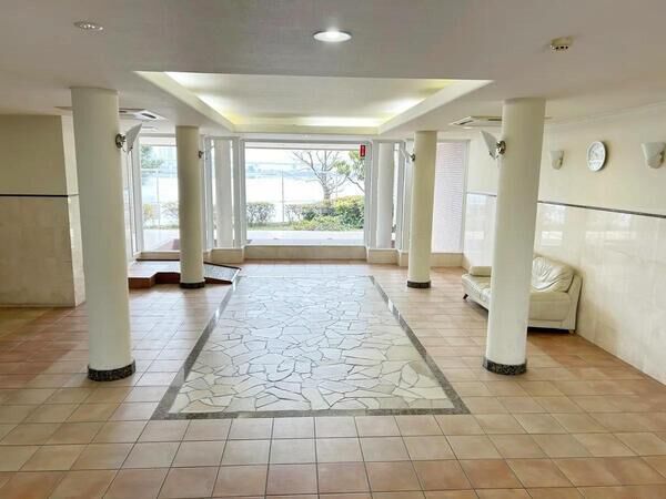 【MJR香住ケ丘海岸通り】エントランス1