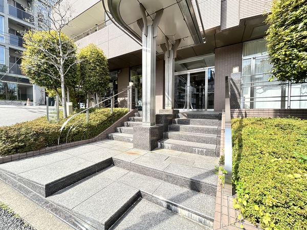 【グランディ代官山】エントランス
