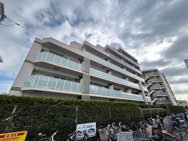 【プライム横浜屏風浦】外観