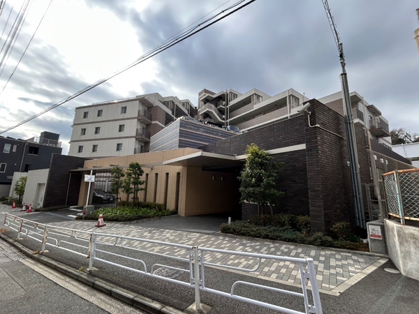 【プライム横浜屏風浦】外観