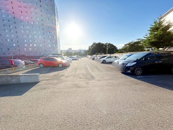 【アイシティ大谷地】駐車場 【アイシティ大谷地】駐車場