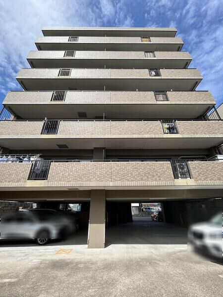 【セントラルハイツ桜山】外観 【セントラルハイツ桜山】外観