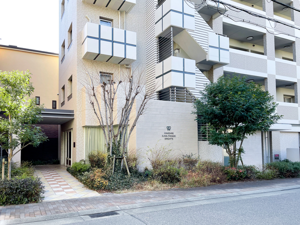 【ワコーレ須磨板宿ブライツ】エントランス