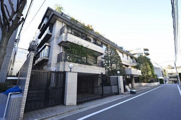 【アルティーム原宿】外観写真