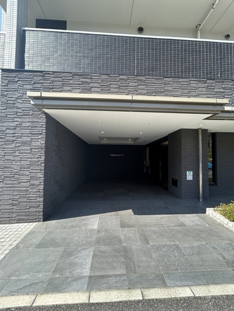 【ベルズ東雲本町】エントランス