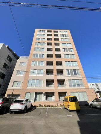 ゼファー静修学園前