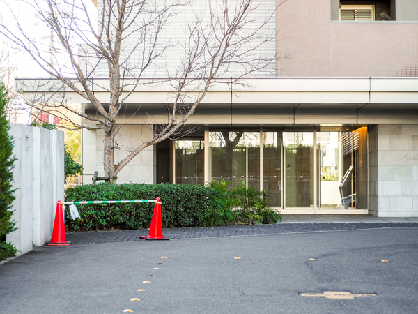 【グランフォーリア高蔵寺】エントランス 【グランフォーリア高蔵寺】エントランス