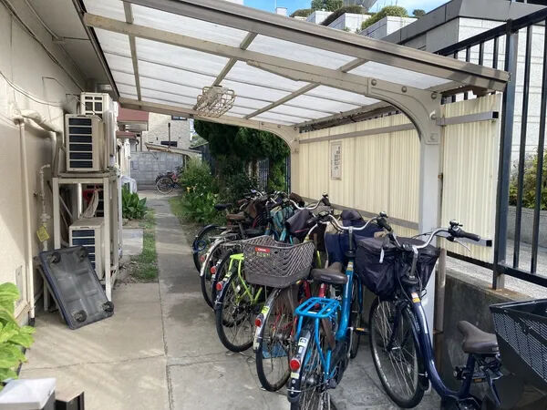 【青砥ハイツ】駐輪場
