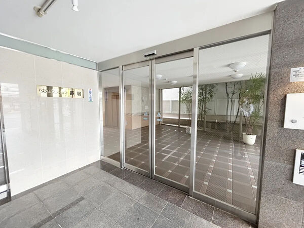 【エスバイエル長居マンション】エントラン3 【エスバイエル長居マンション】エントラン3