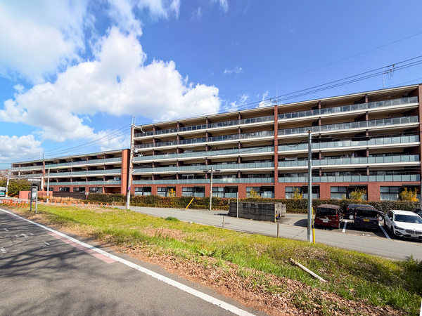 【イニシア桂大橋】外観