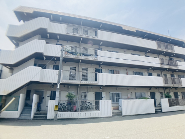【いずみハイツ】外観