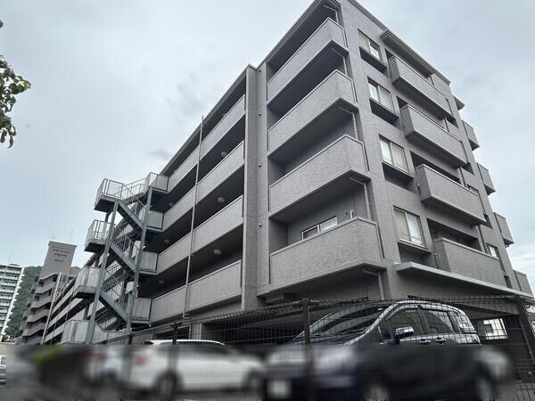 【フローレンス戸坂中町】外観