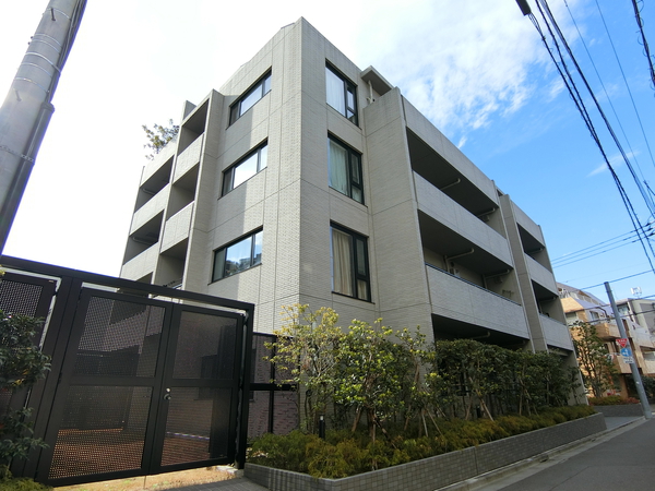【クレヴィア渋谷初台】外観
