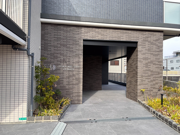 【ソルテラスOSAKA MID EASTクレアスト】館銘板 【ソルテラスOSAKA MID EASTクレアスト】館銘板