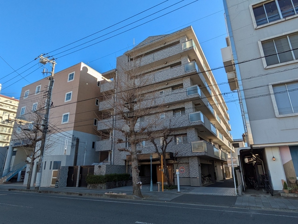 【平塚八重咲町三和プラザ】外観