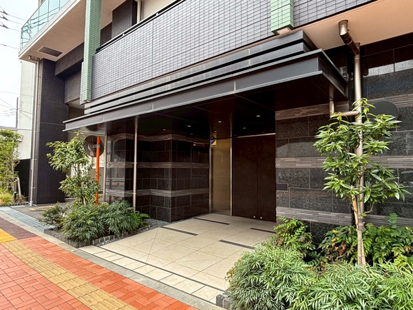 【エクセレントシティ鎌ヶ谷駅前】エントランス