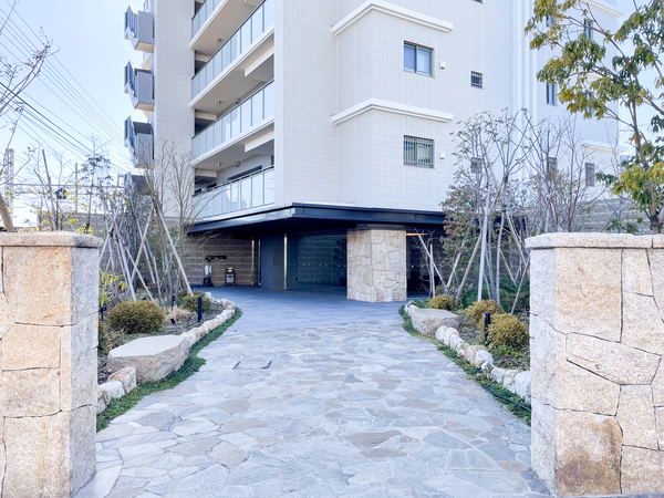 【レーベン浜寺公園】エントランス 【レーベン浜寺公園】エントランス