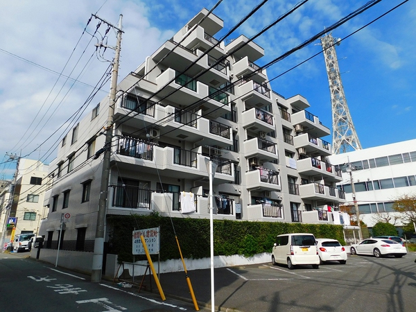 【クリオ中山壱番館】外観写真