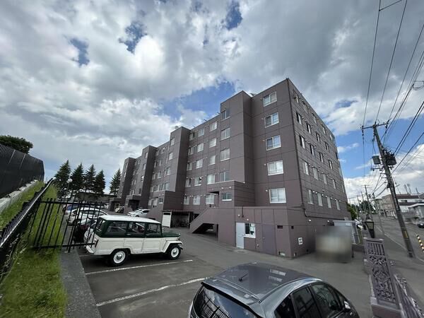 メゾンドルチェ西岡