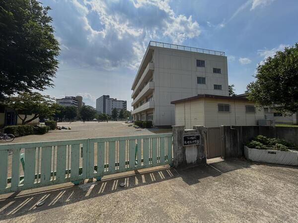 さいたま市立大砂土小学校　約770ｍ