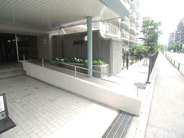 【蓮根ファミールハイツ】エントランス 【蓮根ファミールハイツ】エントランス