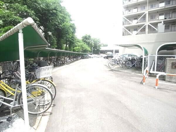 【蓮根ファミールハイツ】駐輪場 【蓮根ファミールハイツ】駐輪場