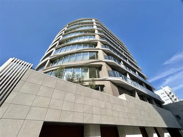 【パークコート北青山】外観2