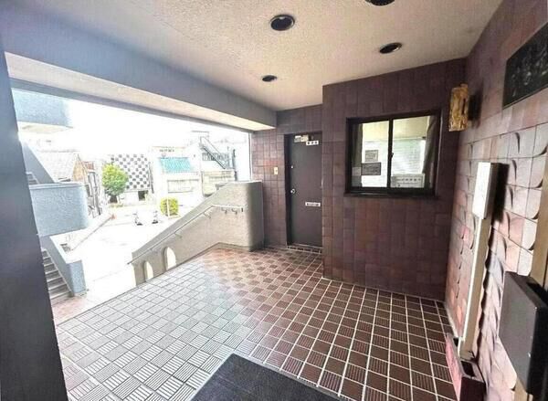 【向陽苑】エントランス1 【向陽苑】エントランス1