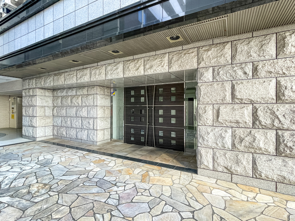 【グランドガーラ新横浜North】エントランス