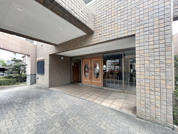 【ライオンズマンション瀬古第2】エントランス 【ライオンズマンション瀬古第2】エントランス