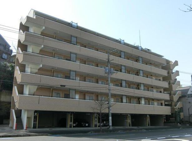 【本牧シティー三和プラザ】外観