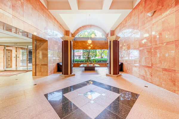 【コモダスパッソ天神】エントランス1