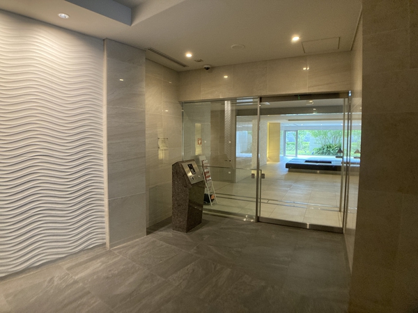 ザ・パークハウス中野弥生町テラス 3枚目 ザ・パークハウス中野弥生町テラス