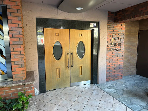 【ジェイシティ高陽スカイラピュタ】エントランス 【ジェイシティ高陽スカイラピュタ】エントランス