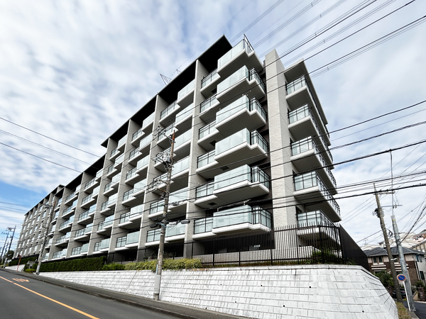 【リーフィアレジデンス栗平】外観