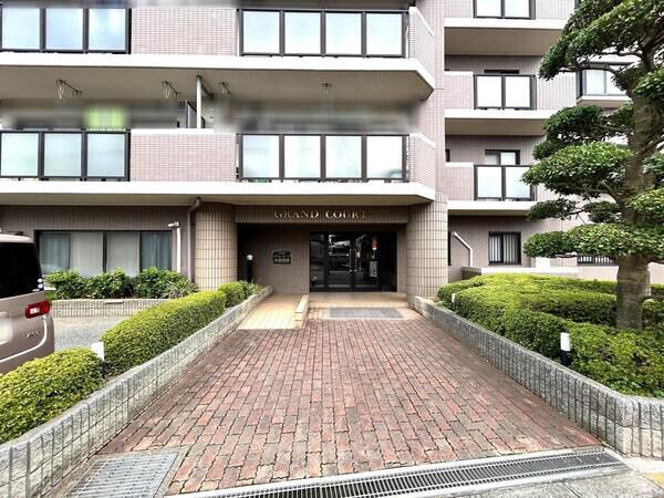 【グランコート大宮別所】エントランス