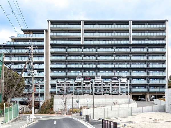 【ヴェリテ千里青葉丘】外観 【ヴェリテ千里青葉丘】外観