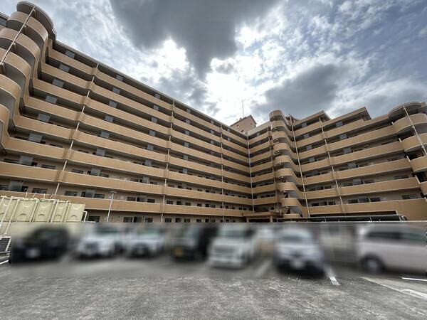 【エメラルドマンション中山南壱番館】外観