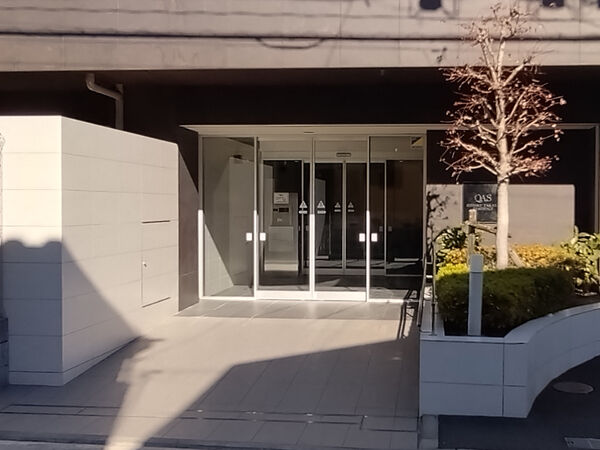 【クオス港北高田レジデンス】エントランス