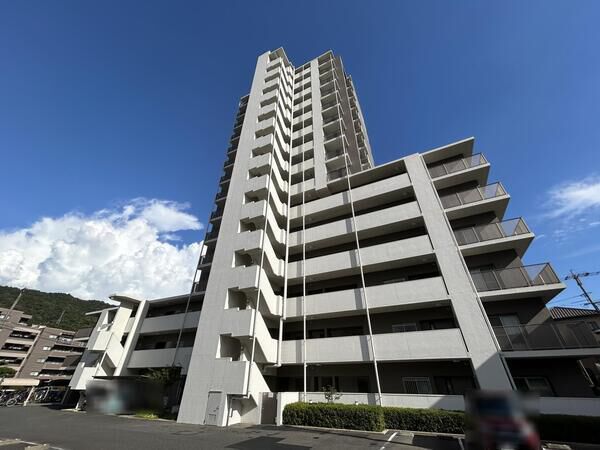 【アーバンビュー戸坂アールグラン】外観