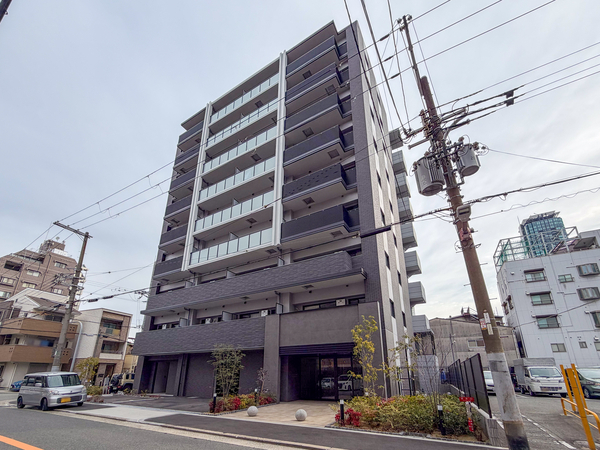 【プレサンスレイズ新梅田】外観