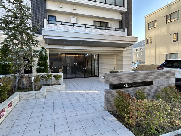【クレアホームズ南16条】エントランス 【クレアホームズ南16条】エントランス