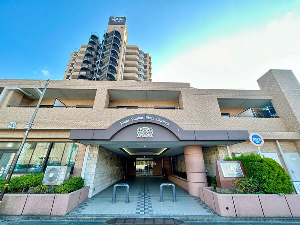 【ライオンズステーションプラザ梅島】エントランス