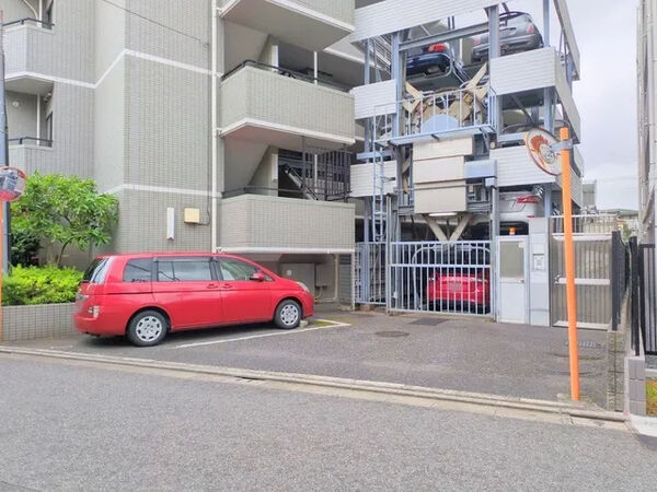 【エヴァーグリーン立石】駐車場