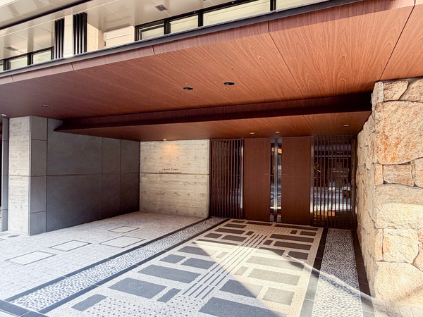 【ローレルコート京都柳馬場六角】エントランス 【ローレルコート京都柳馬場六角】エントランス