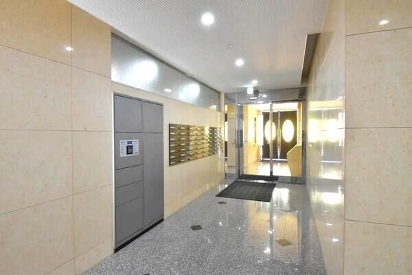 【ウィングタワー平和大通り】エントラン1 【ウィングタワー平和大通り】エントラン1