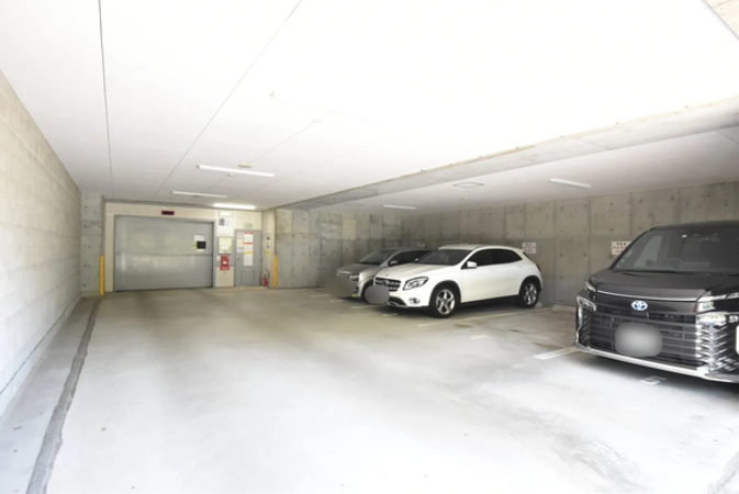 【ウィングタワー平和大通り】(駐車場) 【ウィングタワー平和大通り】(駐車場)