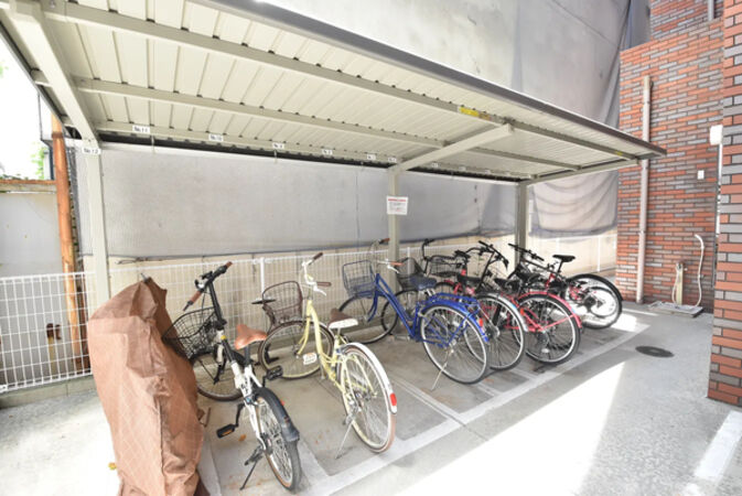 (駐輪場) (駐輪場)