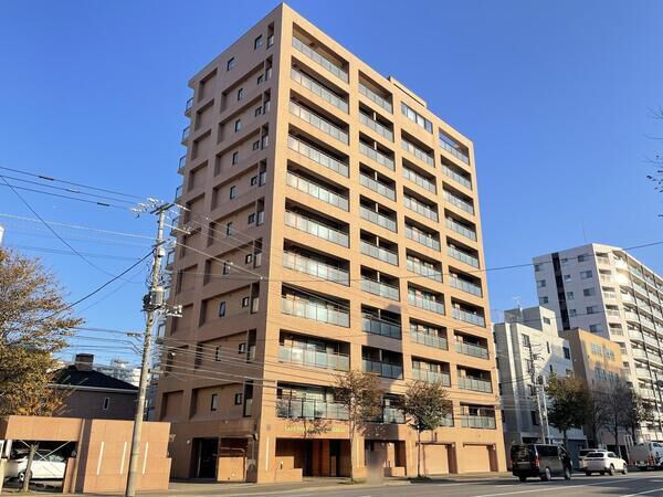 【クリオ円山神宮前壱番館】外観