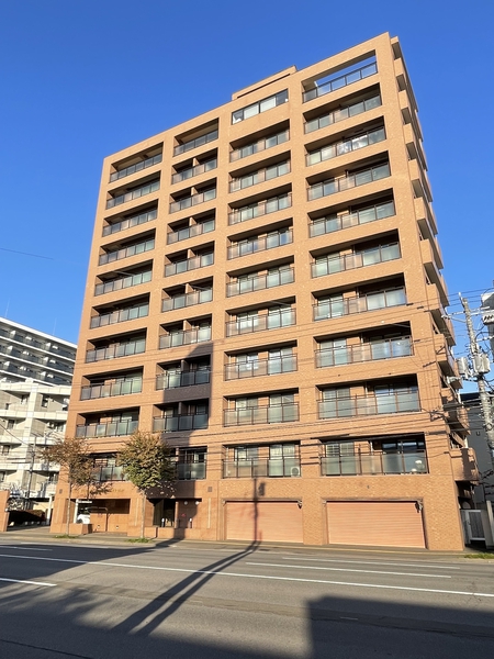 【クリオ円山神宮前壱番館】外観